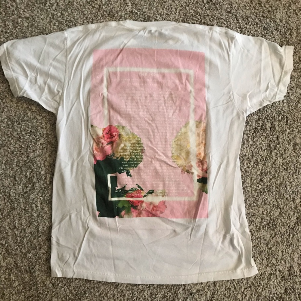 1975 band tee